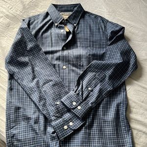 NWT Duluth Trading button up